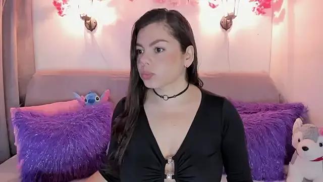 Girls: discover live performances with matured cam models, from teasing to fixations, in a variety of stunning live sex cams.
