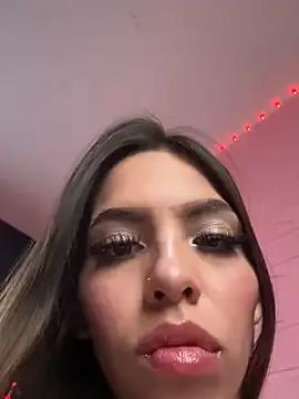 Girls: discover live performances with matured cam models, from teasing to fixations, in a variety of stunning live sex cams.