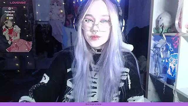 Girls: discover live performances with matured cam models, from teasing to fixations, in a variety of stunning live sex cams.