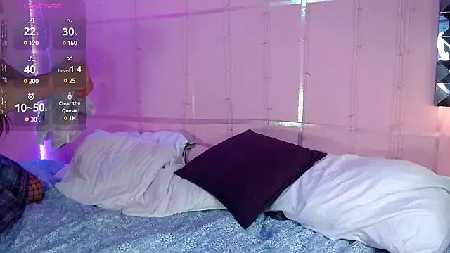Girls: discover live performances with matured cam models, from teasing to fixations, in a variety of stunning live sex cams.