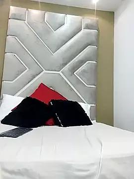 Chloe_Milff_ from StripChat is Freechat