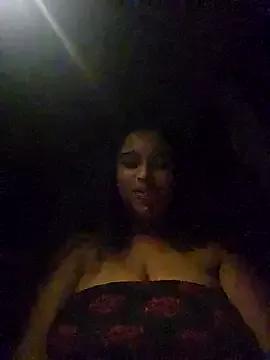 cinnaminnie from StripChat