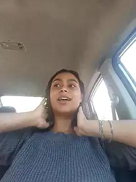 cinnaminnie from StripChat