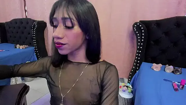 Cleo-Escobar — shake ass + oil