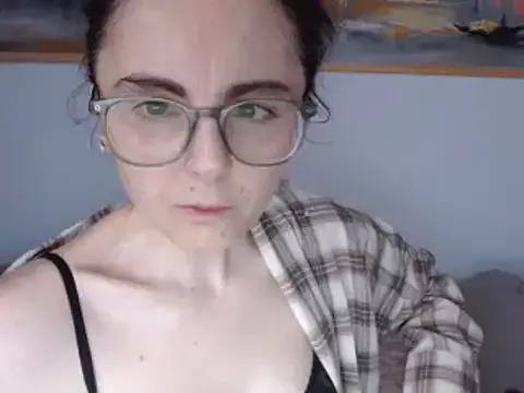 Girls: discover live performances with matured cam models, from teasing to fixations, in a variety of stunning live sex cams.