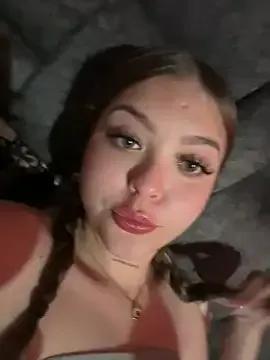 Cloee_XD from StripChat is Freechat