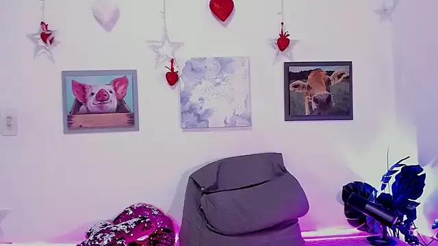 Girls: discover live performances with matured cam models, from teasing to fixations, in a variety of stunning live sex cams.