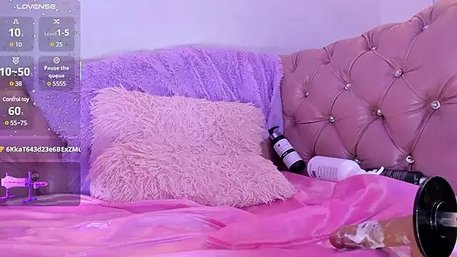 Connie_Cherxx from StripChat