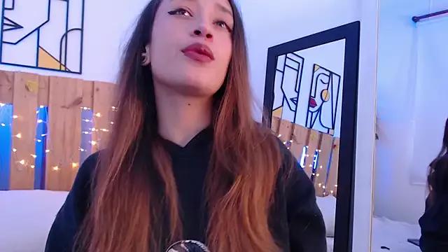 coral_jonesss from StripChat is Freechat