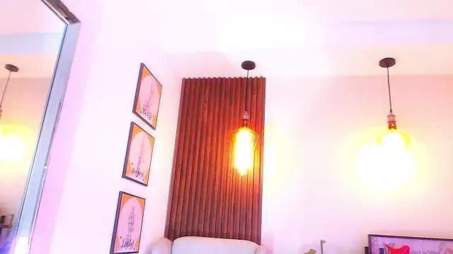 Coral_Lise from StripChat is Freechat