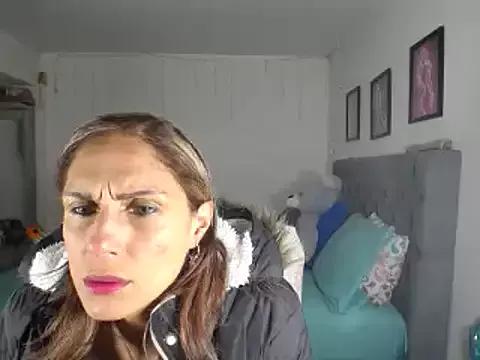 Corina_hot from StripChat is Freechat