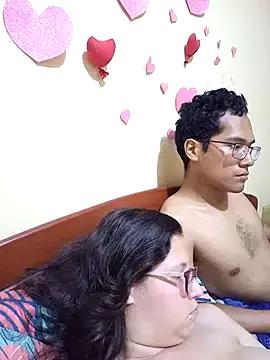 Girls: discover live performances with matured cam models, from teasing to fixations, in a variety of stunning live sex cams.