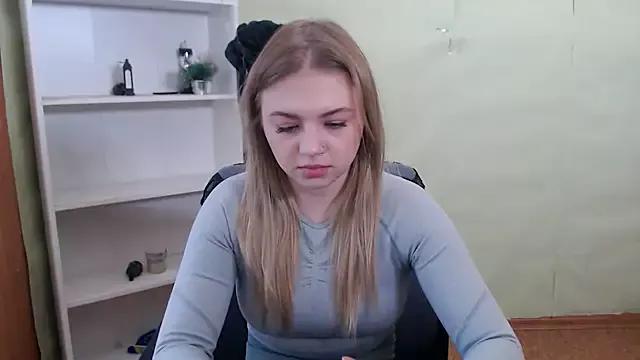 Girls: discover live performances with matured cam models, from teasing to fixations, in a variety of stunning live sex cams.