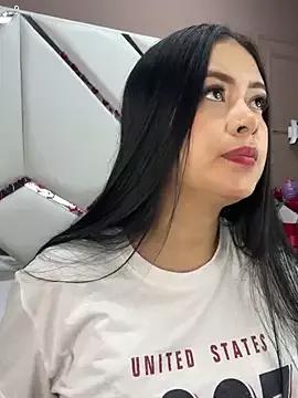 Girls: discover live performances with matured cam models, from teasing to fixations, in a variety of stunning live sex cams.