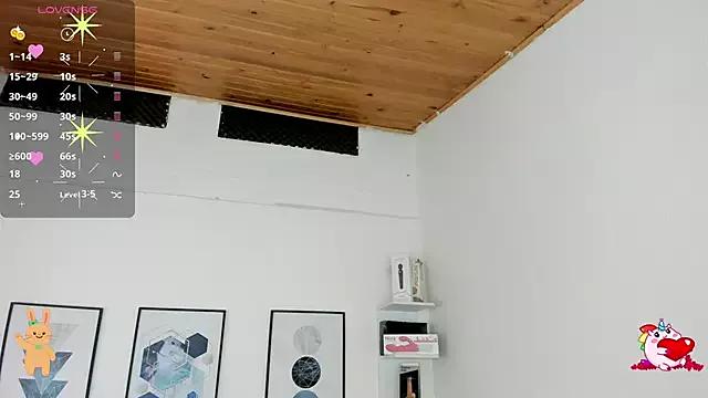 Girls: discover live performances with matured cam models, from teasing to fixations, in a variety of stunning live sex cams.