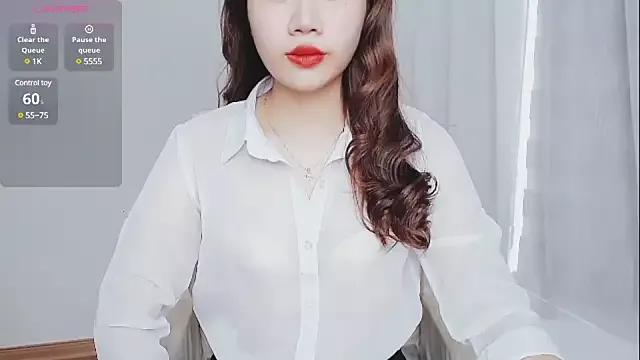 Crystal_Lea
