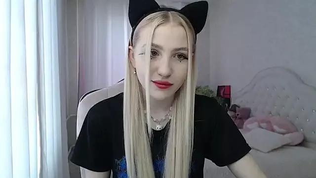 Girls: discover live performances with matured cam models, from teasing to fixations, in a variety of stunning live sex cams.