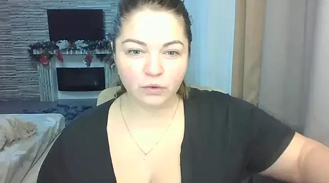 Girls: discover live performances with matured cam models, from teasing to fixations, in a variety of stunning live sex cams.