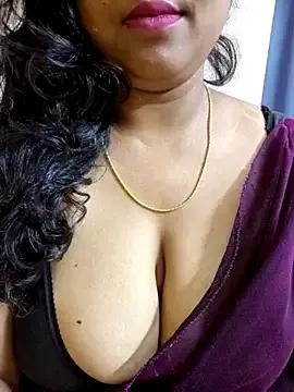 Girls: discover live performances with matured cam models, from teasing to fixations, in a variety of stunning live sex cams.
