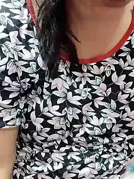 cutee_bhabhi from StripChat is Freechat