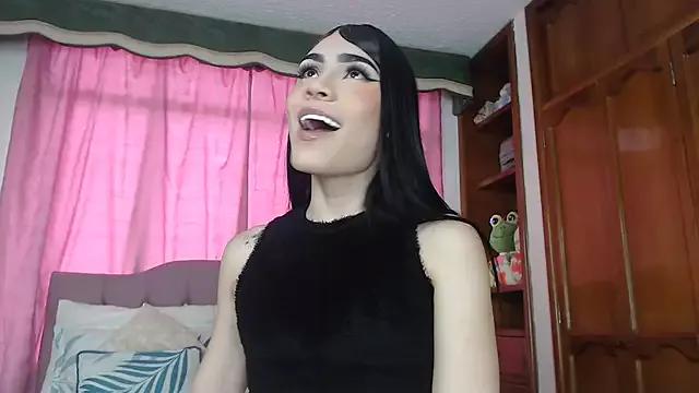 Girls: discover live performances with matured cam models, from teasing to fixations, in a variety of stunning live sex cams.