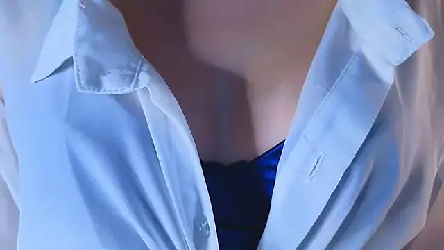 Girls: discover live performances with matured cam models, from teasing to fixations, in a variety of stunning live sex cams.