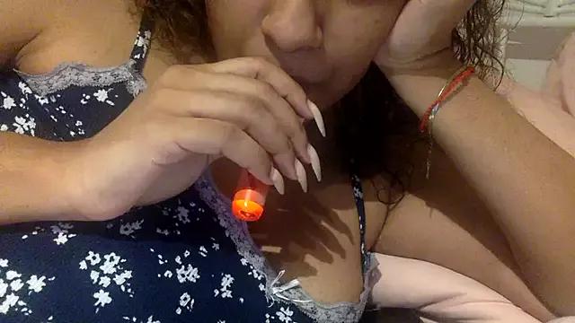 Girls: discover live performances with matured cam models, from teasing to fixations, in a variety of stunning live sex cams.