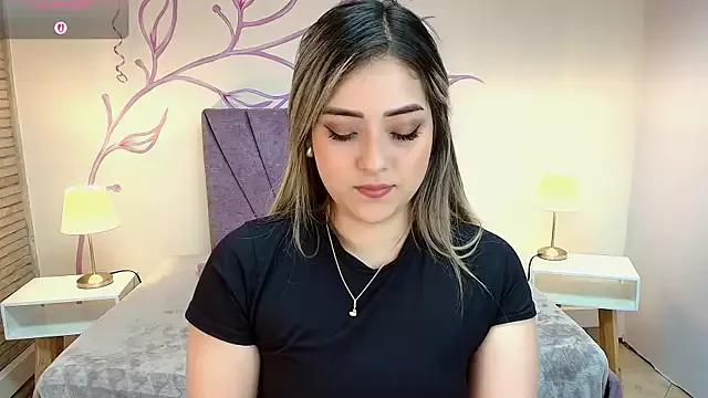 DahliaMoore from StripChat is Freechat