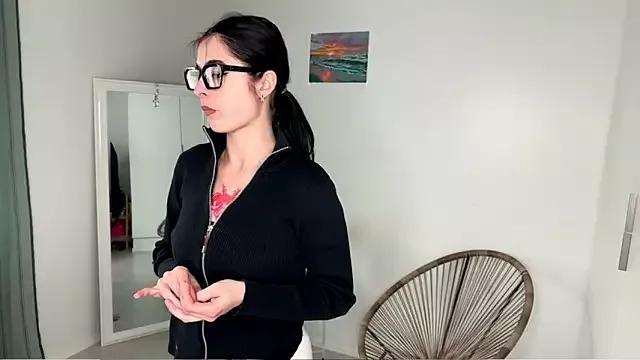 Daisyfuentes from StripChat is Freechat