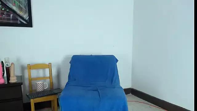 Girls: discover live performances with matured cam models, from teasing to fixations, in a variety of stunning live sex cams.