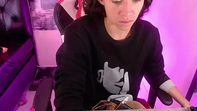 daniela_rivasth from StripChat is Freechat
