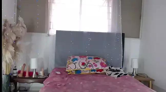 Dannadream28 from StripChat