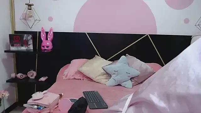 DanniAbbey from StripChat