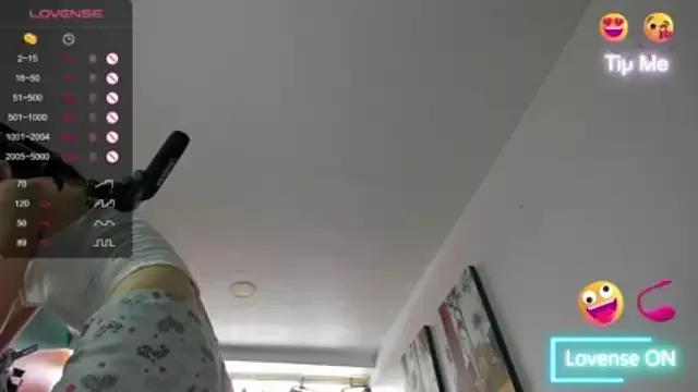 Danny_Skinny- from StripChat