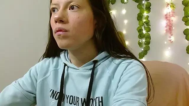 Daphne1609 from StripChat is Freechat