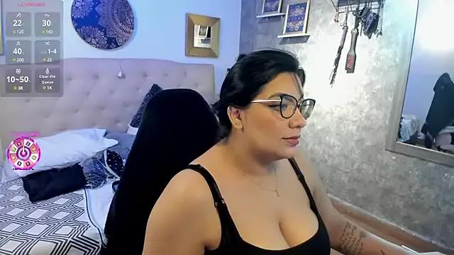 Daring__natasha_ from StripChat is Freechat