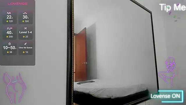 Dark_dolly_ from StripChat is Freechat
