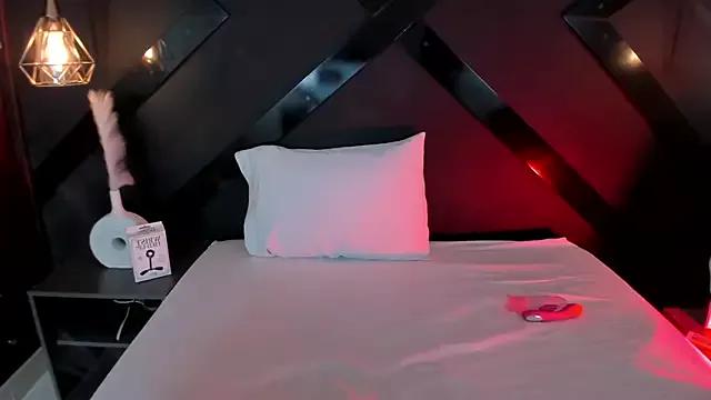 Girls: discover live performances with matured cam models, from teasing to fixations, in a variety of stunning live sex cams.