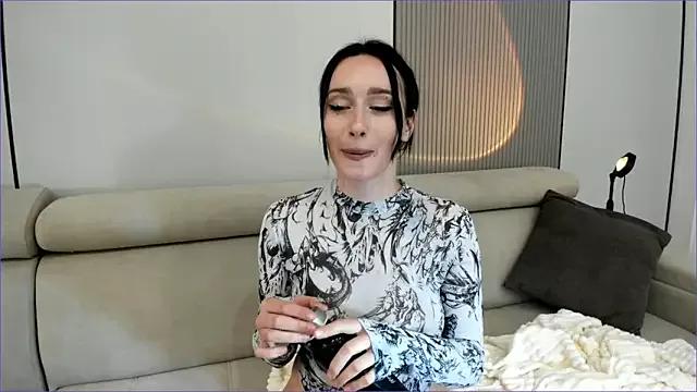 Girls: discover live performances with matured cam models, from teasing to fixations, in a variety of stunning live sex cams.
