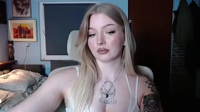Girls: discover live performances with matured cam models, from teasing to fixations, in a variety of stunning live sex cams.