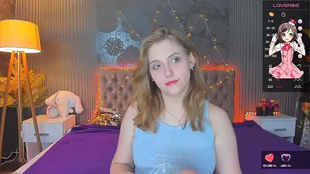 DellaRowe from StripChat