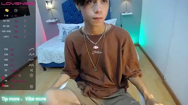 derek_Falcon from StripChat