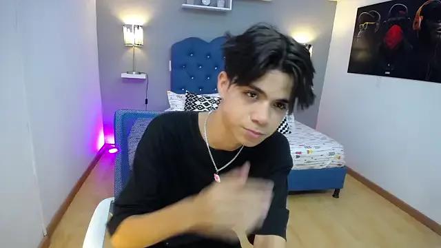 derek_Falcon from StripChat
