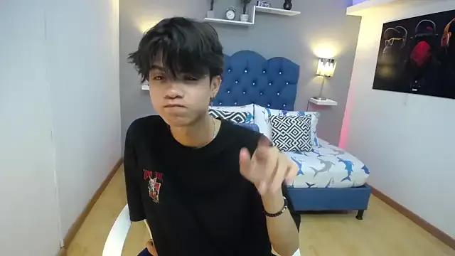derek_Falcon from StripChat