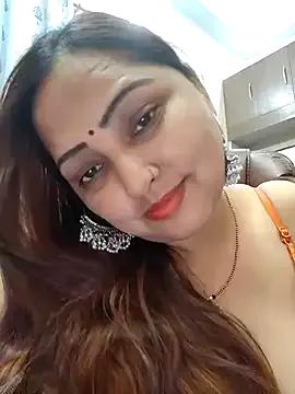 Dianaa9 from StripChat is Freechat