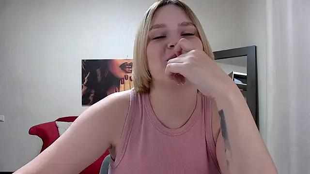Girls: discover live performances with matured cam models, from teasing to fixations, in a variety of stunning live sex cams.