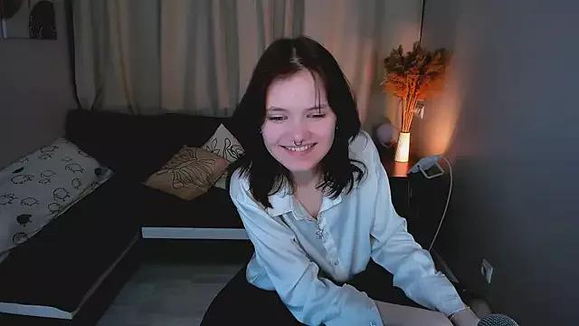 Girls: discover live performances with matured cam models, from teasing to fixations, in a variety of stunning live sex cams.
