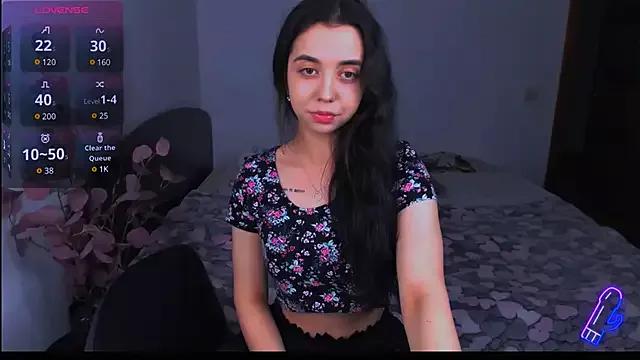 DilaraaMe from StripChat is Freechat