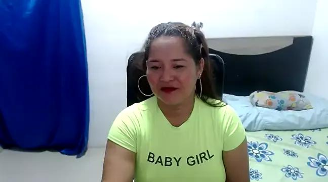 Girls: discover live performances with matured cam models, from teasing to fixations, in a variety of stunning live sex cams.