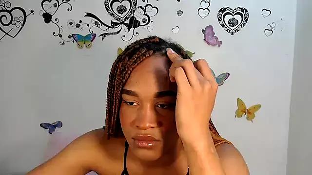Girls: discover live performances with matured cam models, from teasing to fixations, in a variety of stunning live sex cams.